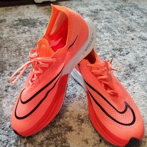 Nike ZoomX StreakFly